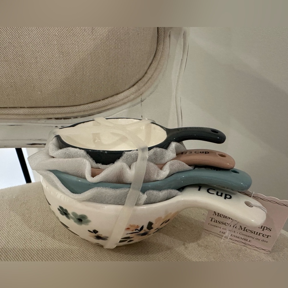 Ashland Floral Ceramic Measuring Cups - Blue, Pink, Black NWT